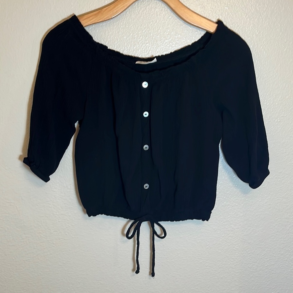 Free Kisses Black Cropped Top